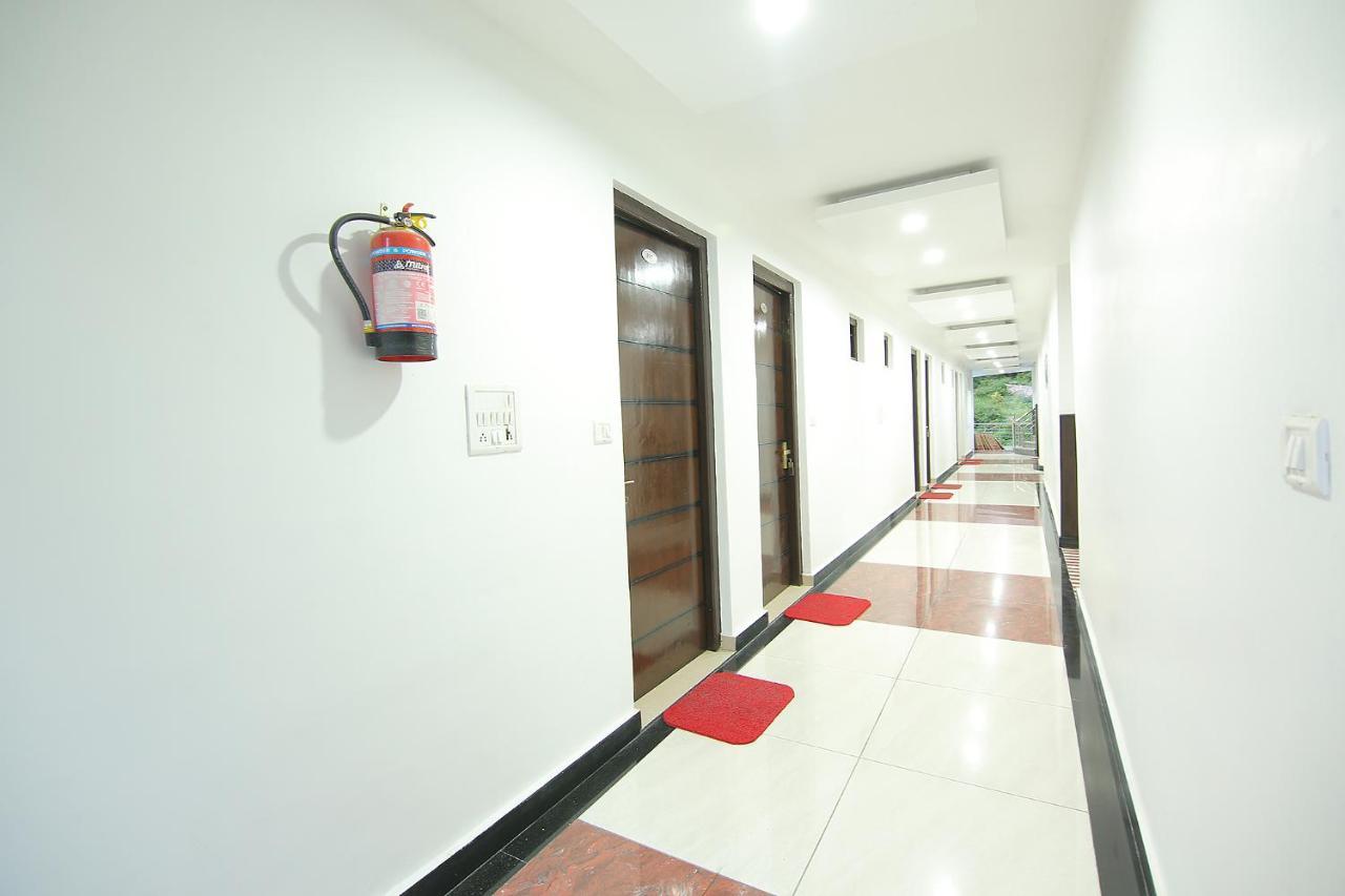 Fabhotel Sakshi Uttarkāshi エクステリア 写真